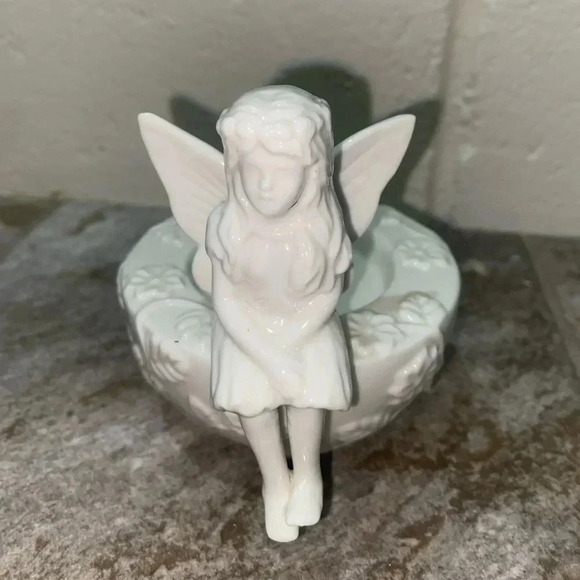 White Glass Sabre Brand Cottagecore Fairy Tea light candle holder grandma hippie - Picture 3 of 14